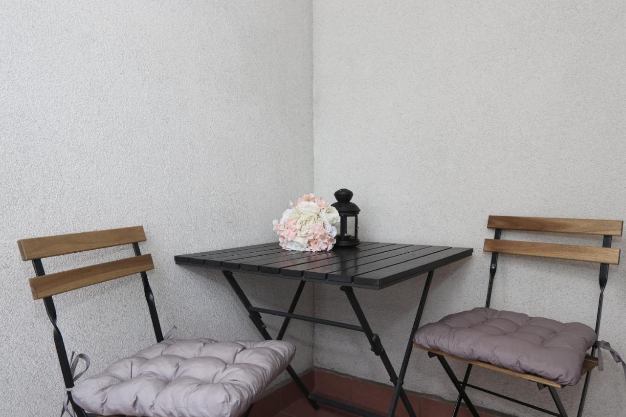 New Belgrade Apartment Belville, Parking 5 Evra Dan Bagian luar foto